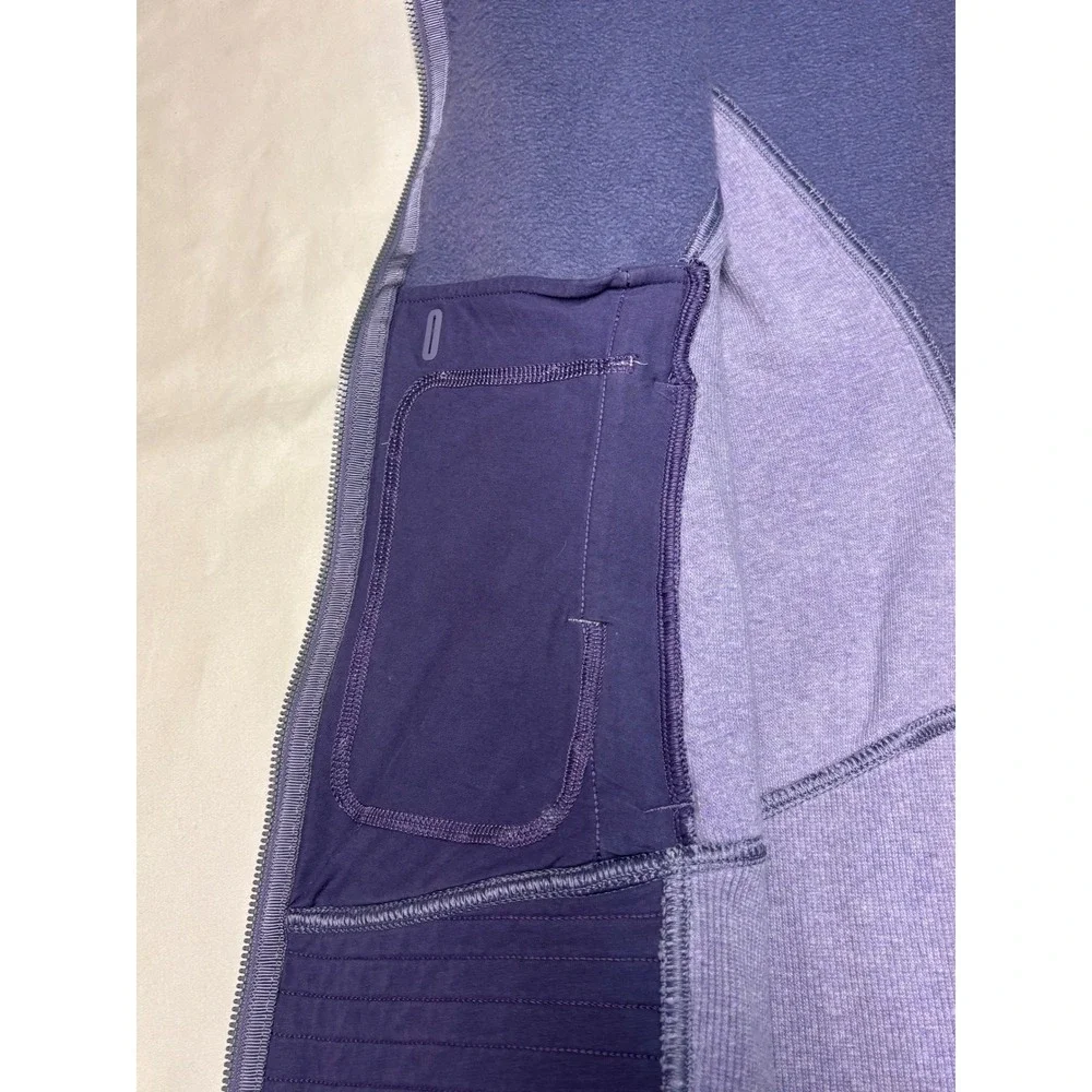 Lululemon Athletica Grey Zip Up Jacket Funnel Neck‎ Ribbed Cuffs Size 6